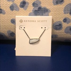 KENDRA SCOTT pendant necklace